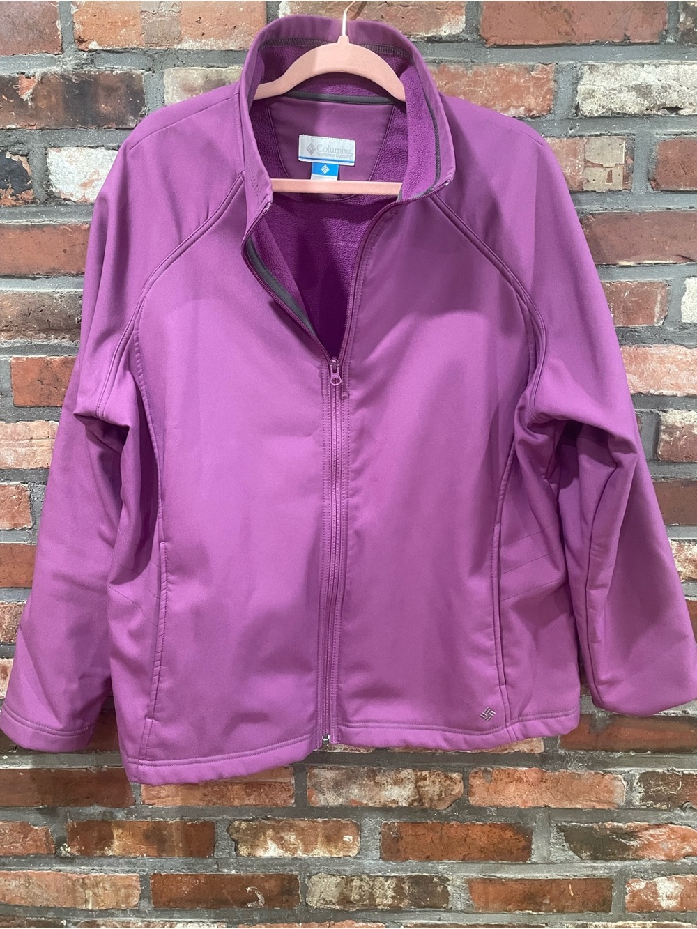 Columbia Women's Plum Full-Zip Softshell Jacket